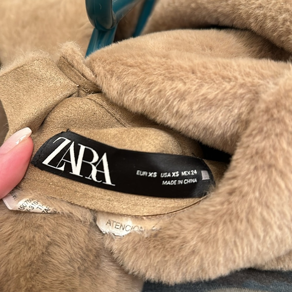 Zara Reversible Jacket - Picture 5 of 5